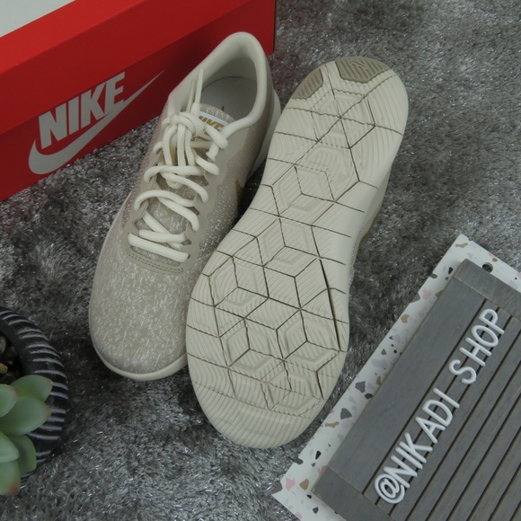 Nike Flex Sneakers - Picture 5 of 5